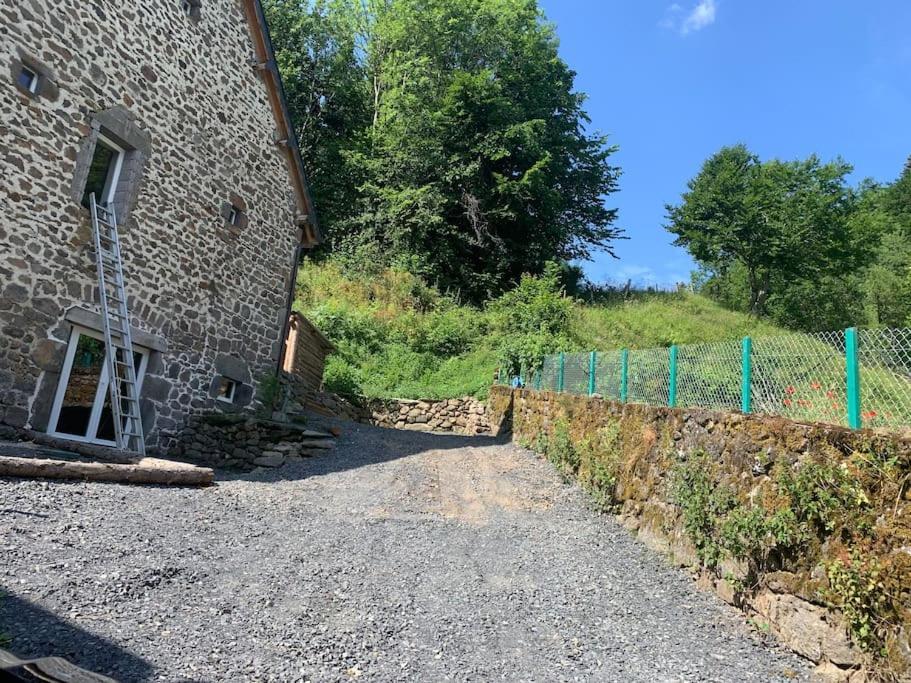 La Grange De La Gratade Villa Rochefort-Montagne Exterior foto